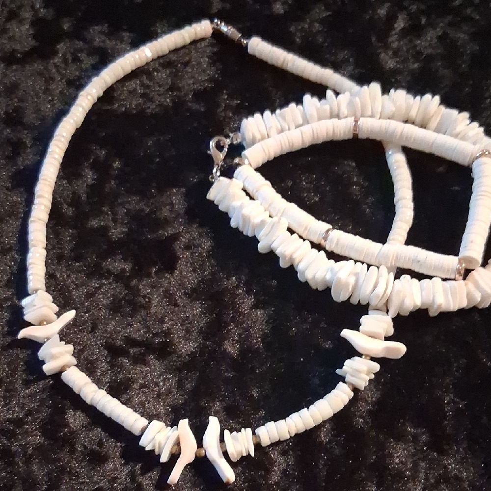 White Beachy Shell Necklace